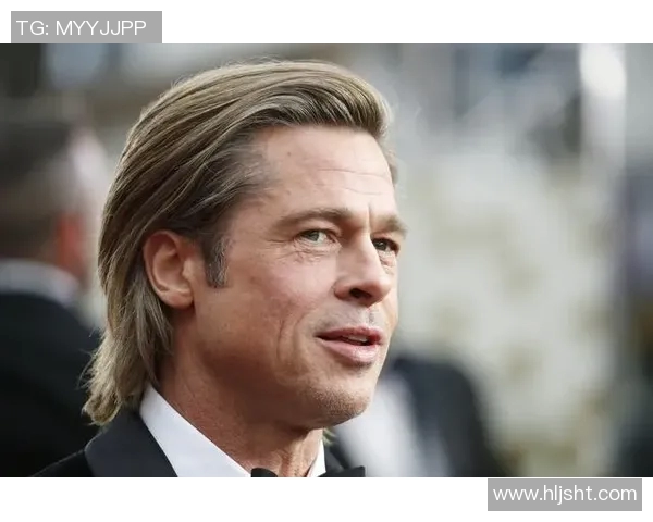 足球明星背头造型女神风范尽显时尚魅力与运动气息的完美结合